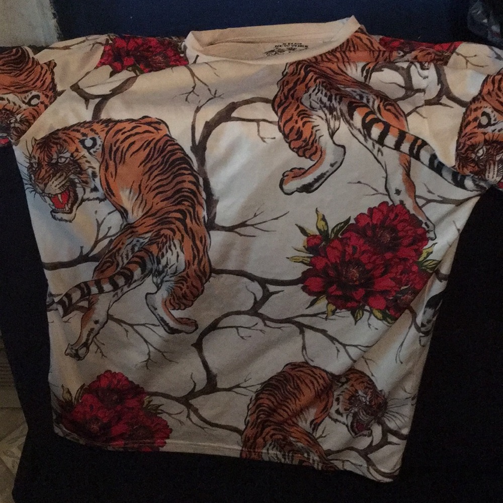Xois shirt